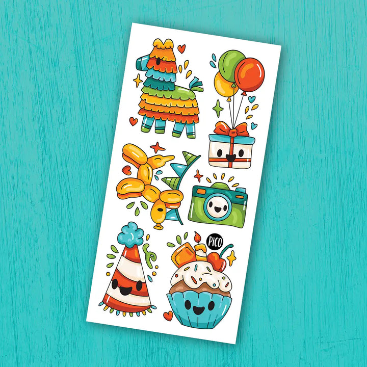 Tatouages Bonne fête avec gâteau, ballons et éléments d’anniversaire