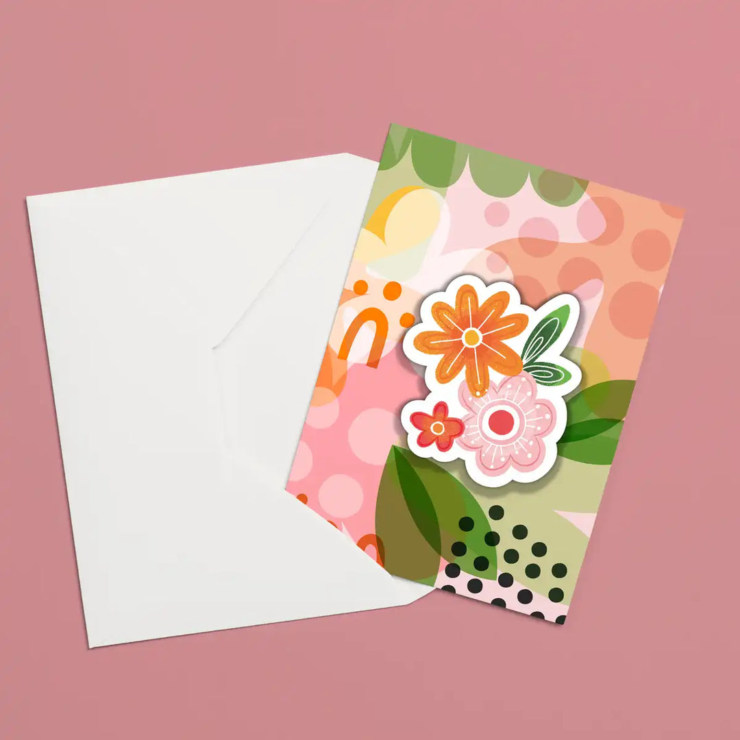 Carte de souhait illustrée de motifs floraux avec autocollant en vinyle Les fleurs, format 4,5 po x 6,25 po
Greeting card with floral pattern design and Les fleurs vinyl sticker, 4.5 in x 6.25 in