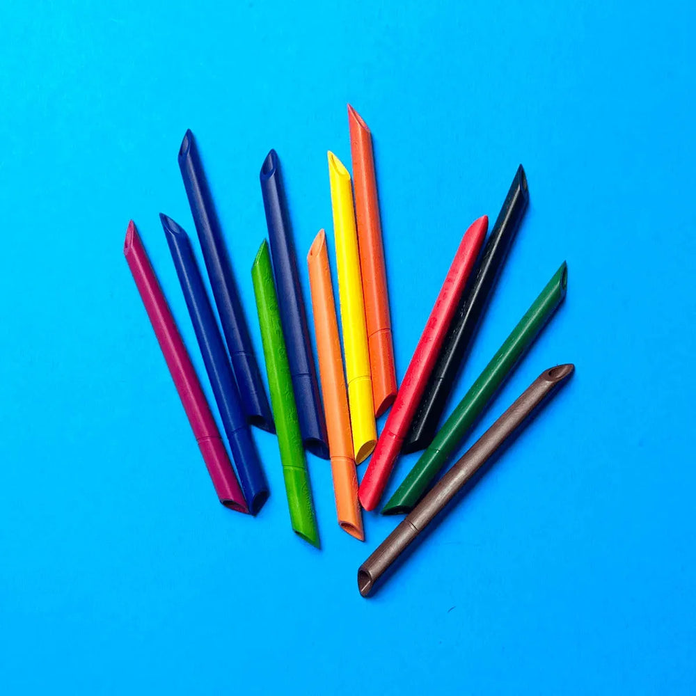 8 crayons de couleur sans besoin d'être aiguisé car c'est une mine seulement. couleur varié. fait par Maped, vendu par pico tatoo / 8 colored pencils without the need to be sharpened because it is a mine only. varied color. made by Maped, sold by pico tatoo