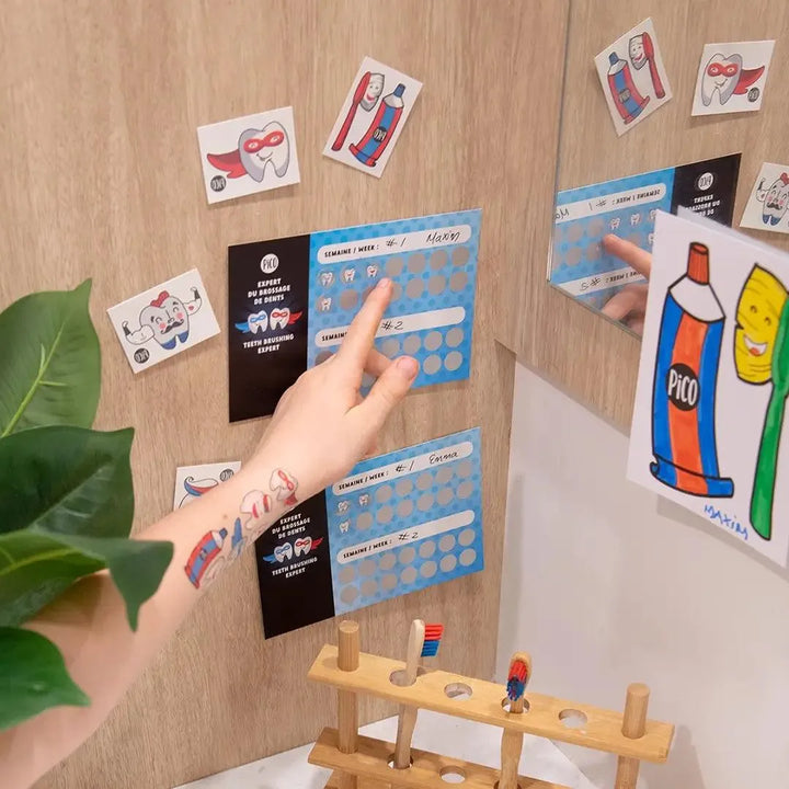 Carte à gratter pour le brossage des dents. Dessins par PiCO Tatouages temporaires créés et imprimés au Québec. / Scratch card for brushing teeth. Designs by PiCO Tatoo. Created and printed in Quebec.